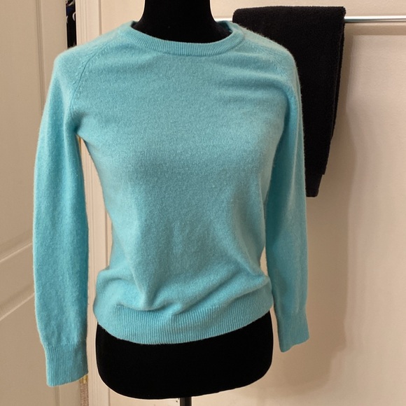 Cashmere sweater like new SP - Picture 2 of 3